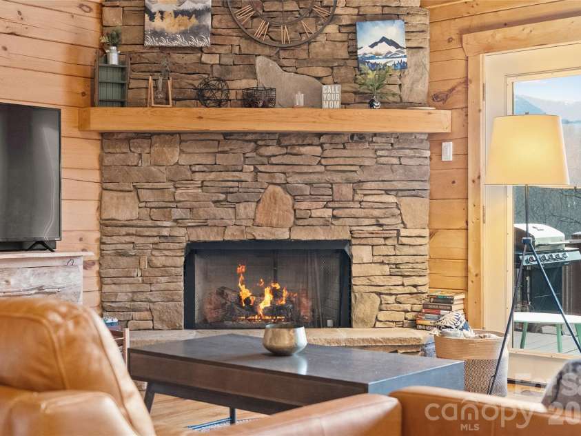 173 Mistletoe Park, Lake Lure, NC 28746.  MLS# CAR4252305, YatesRealty ID 4730. 