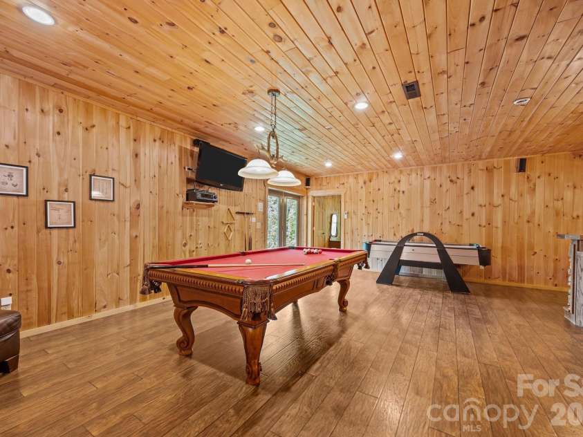173 Mistletoe Park, Lake Lure, NC 28746.  MLS# CAR4252305, YatesRealty ID 4730. Billiards, bar and entertainment on the lower level!