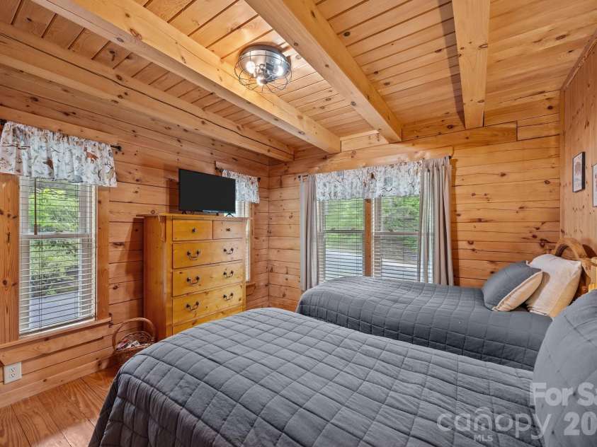 173 Mistletoe Park, Lake Lure, NC 28746.  MLS# CAR4252305, YatesRealty ID 4730. Main level bedroom 2