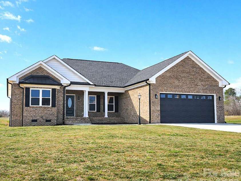 3243 Wilson Court, Lincolnton, NC 28092.  MLS# CAR4350450, YatesRealty ID 4730. 