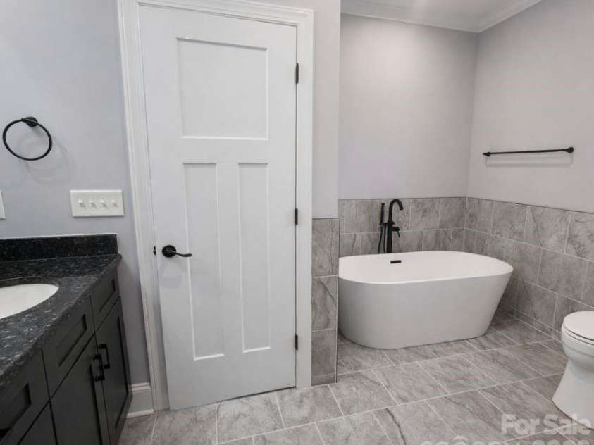 3243 Wilson Court, Lincolnton, NC 28092.  MLS# CAR4350450, YatesRealty ID 4730. 