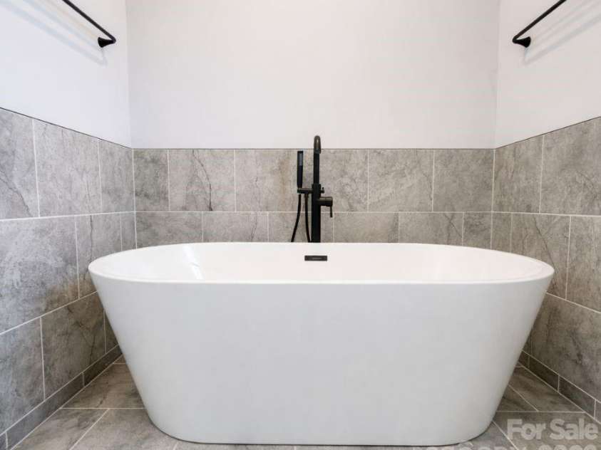 3243 Wilson Court, Lincolnton, NC 28092.  MLS# CAR4350450, YatesRealty ID 4730. 