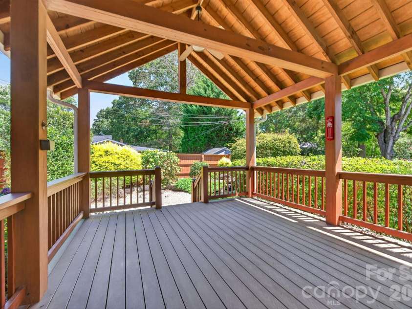 243 Cragmont Road, Black Mountain, NC 28711.  MLS# CAR4418774, YatesRealty ID 47300. 