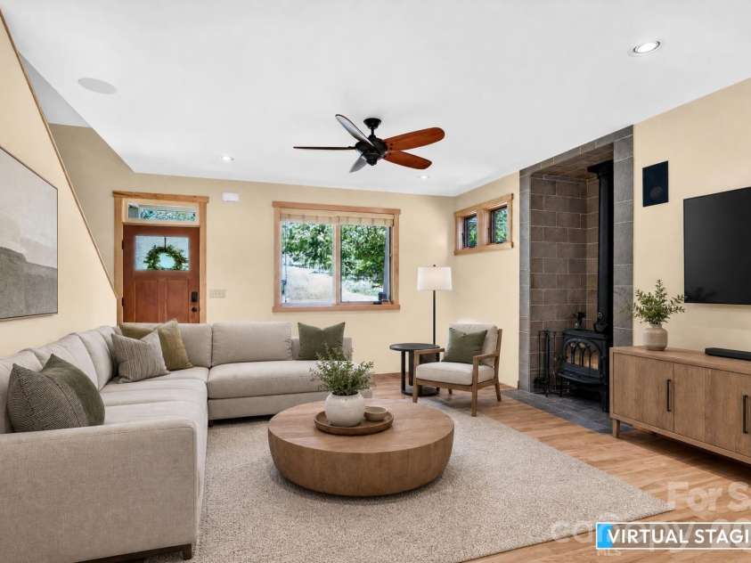 243 Cragmont Road, Black Mountain, NC 28711.  MLS# CAR4418774, YatesRealty ID 47300. 