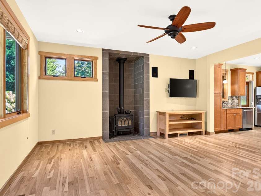 243 Cragmont Road, Black Mountain, NC 28711.  MLS# CAR4418774, YatesRealty ID 47300. 