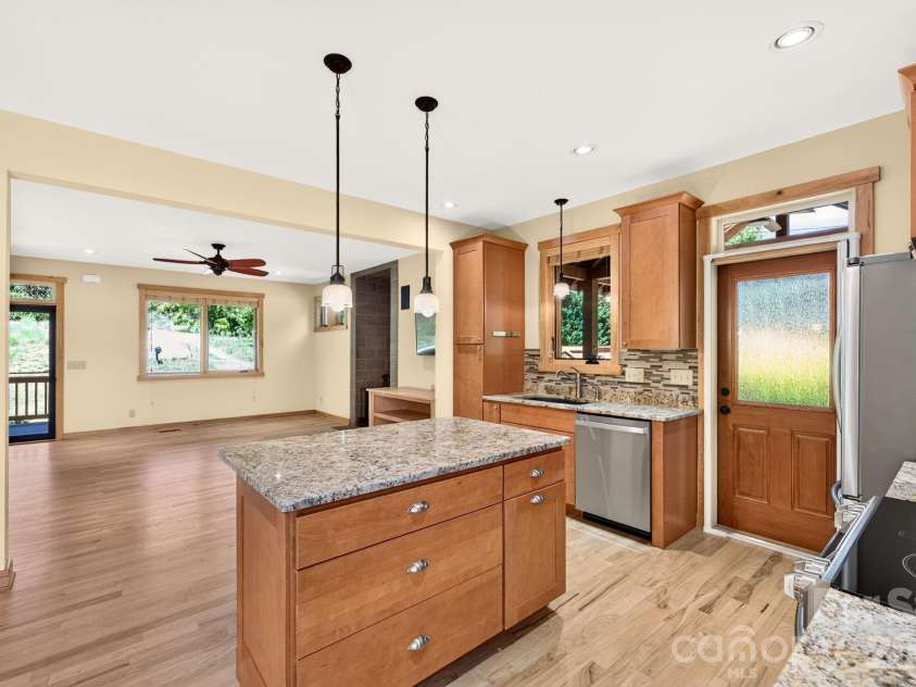 243 Cragmont Road, Black Mountain, NC 28711.  MLS# CAR4418774, YatesRealty ID 47300. 