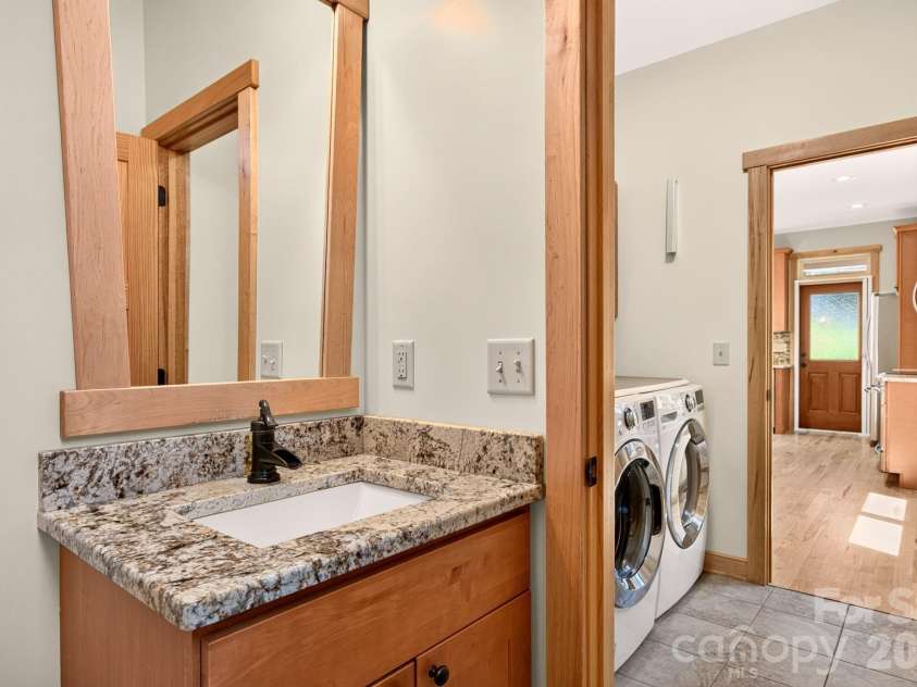 243 Cragmont Road, Black Mountain, NC 28711.  MLS# CAR4418774, YatesRealty ID 47300. 