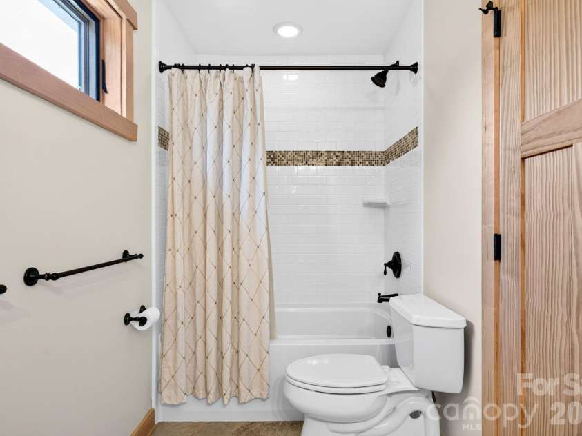 243 Cragmont Road, Black Mountain, NC 28711.  MLS# CAR4418774, YatesRealty ID 47300. 