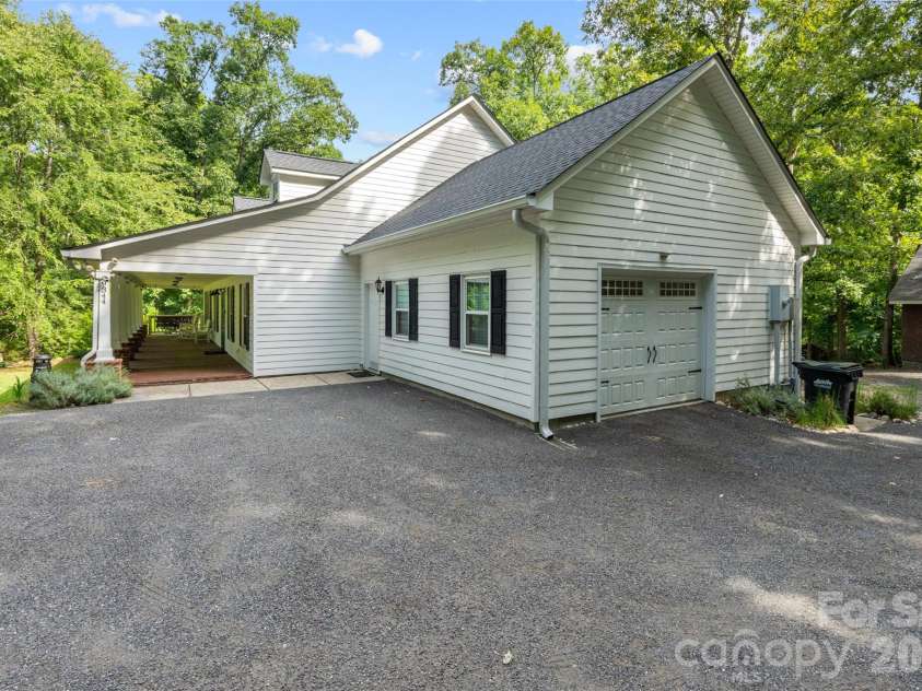 9344 Henry Harris Road, Indian Land, SC 29707.  MLS# CAR4418648, YatesRealty ID 47301. Garage
