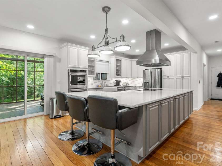9344 Henry Harris Road, Indian Land, SC 29707.  MLS# CAR4418648, YatesRealty ID 47301. Kitchen
