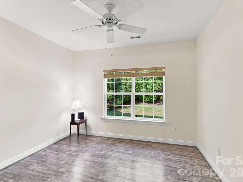 3225 Abbey Walk Lane, Matthews, NC 28105.  MLS# CAR4421215, YatesRealty ID 47307. 