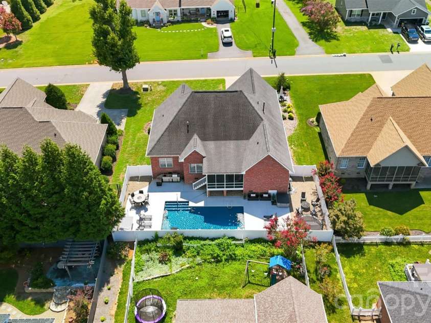 1719 30th Avenue Court, Hickory, NC 28601.  MLS# CAR4417050, YatesRealty ID 47309. 