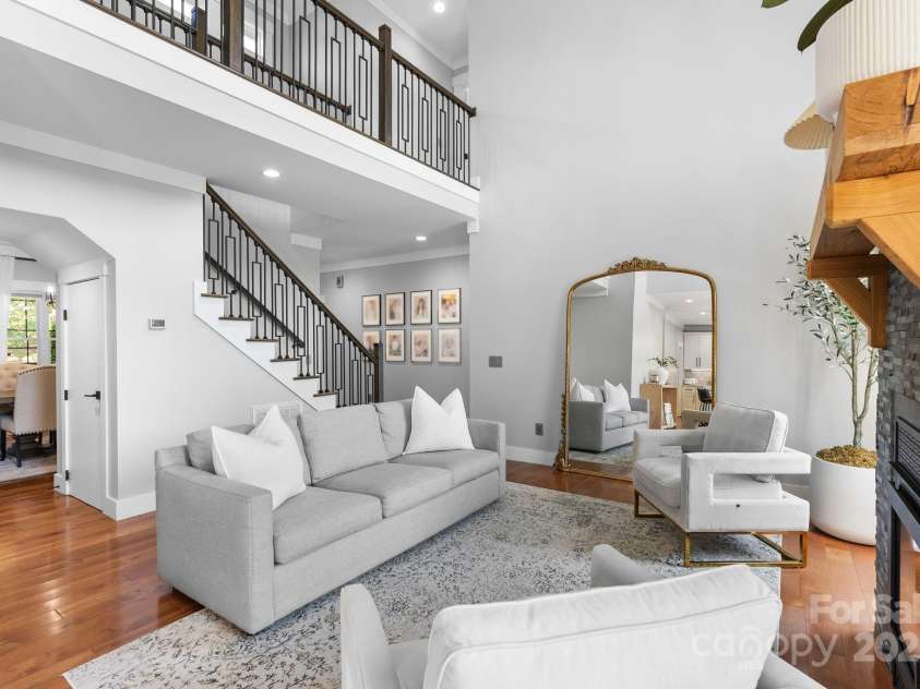 27 Ridge Glen Lane, Leicester, NC 28748.  MLS# CAR4304688, YatesRealty ID 4731. 