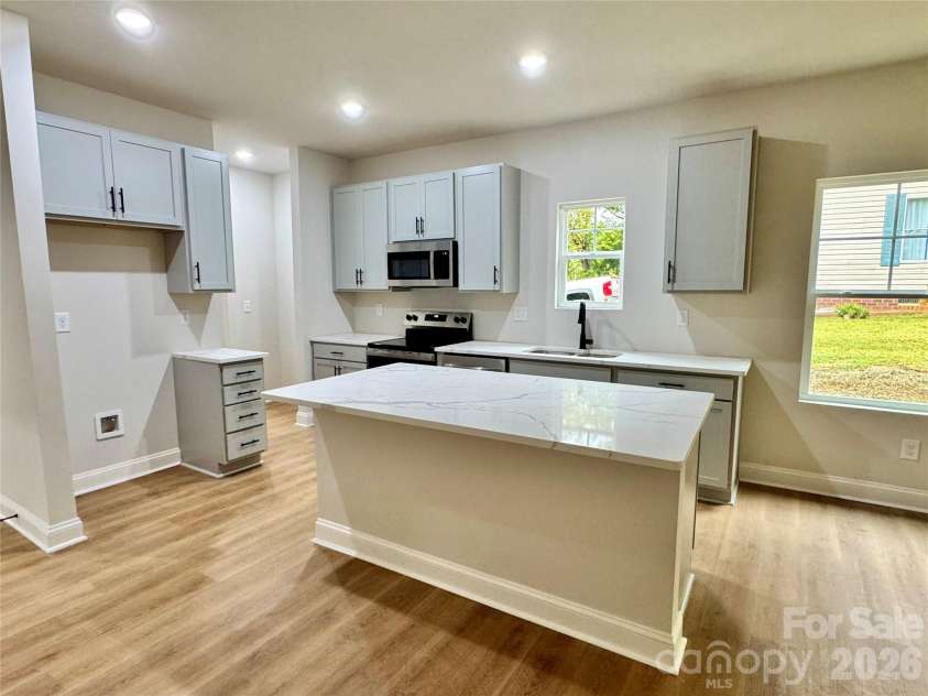271 Melrose Drive, Concord, NC 28025.  MLS# CAR4413926, YatesRealty ID 47313. Kitchen