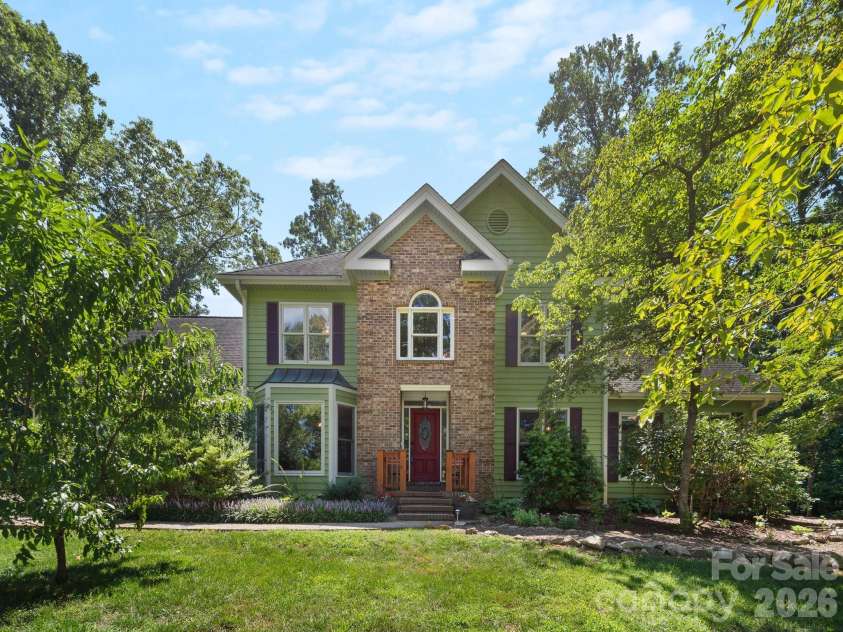 36 Windsong Drive, Fairview, NC 28730.  MLS# CAR4418309, YatesRealty ID 47314. 
