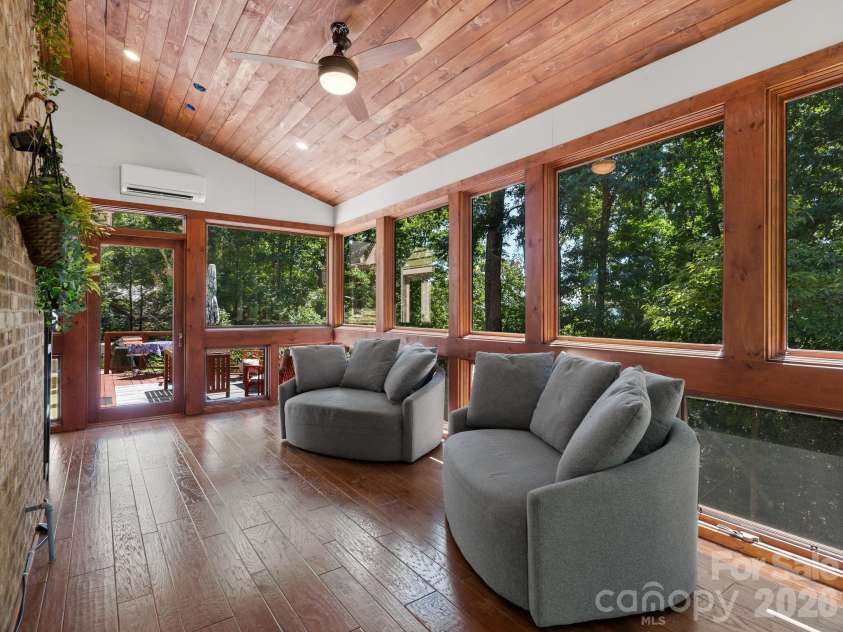36 Windsong Drive, Fairview, NC 28730.  MLS# CAR4418309, YatesRealty ID 47314. 