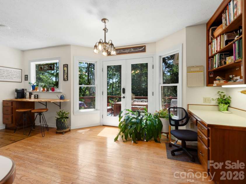 36 Windsong Drive, Fairview, NC 28730.  MLS# CAR4418309, YatesRealty ID 47314. 