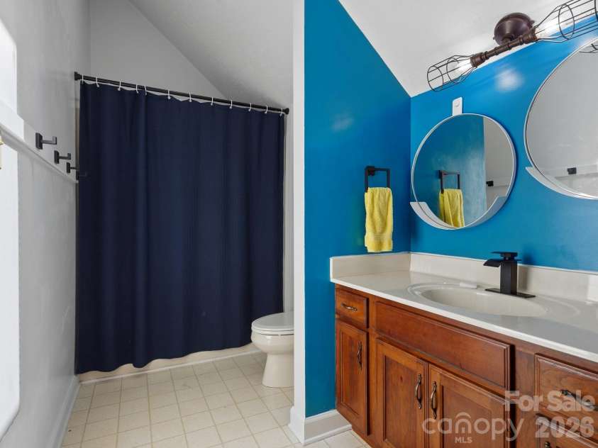 36 Windsong Drive, Fairview, NC 28730.  MLS# CAR4418309, YatesRealty ID 47314. Full bath upstairs