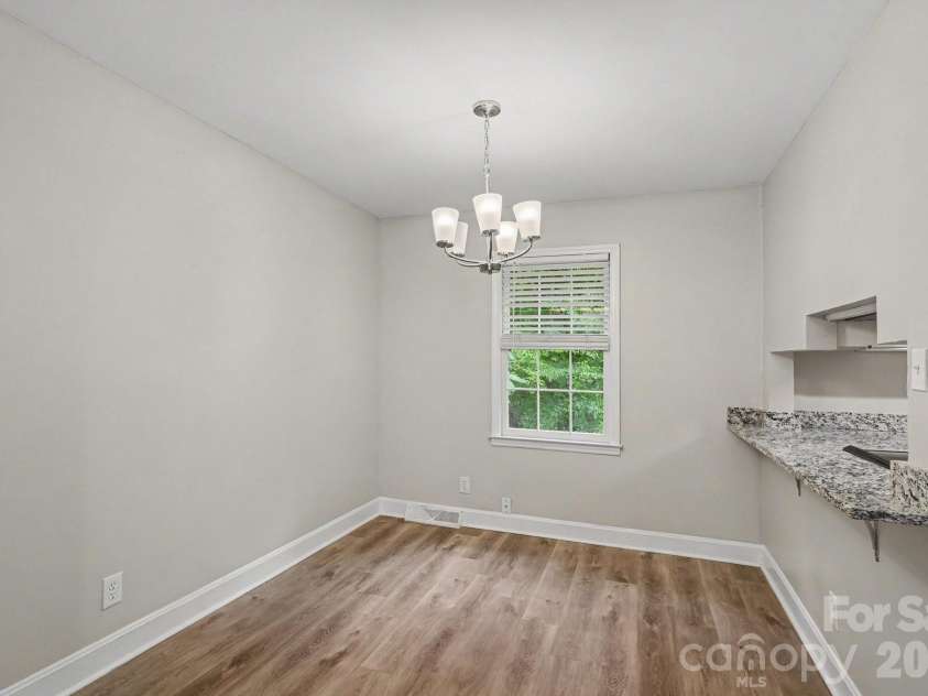 6601 Lynfield Drive, Charlotte, NC 28212.  MLS# CAR4408047, YatesRealty ID 47316. 