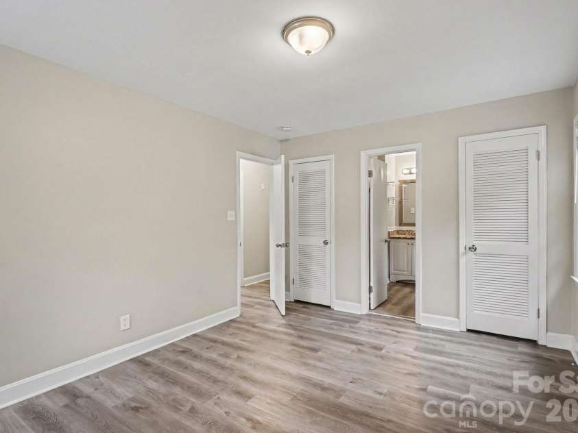 6601 Lynfield Drive, Charlotte, NC 28212.  MLS# CAR4408047, YatesRealty ID 47316. 