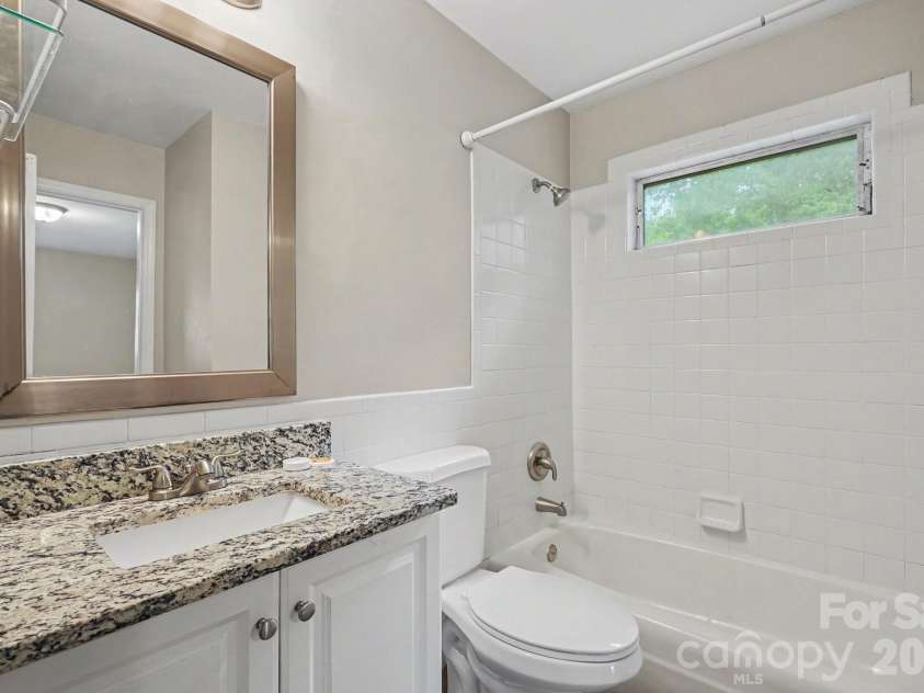 6601 Lynfield Drive, Charlotte, NC 28212.  MLS# CAR4408047, YatesRealty ID 47316. 