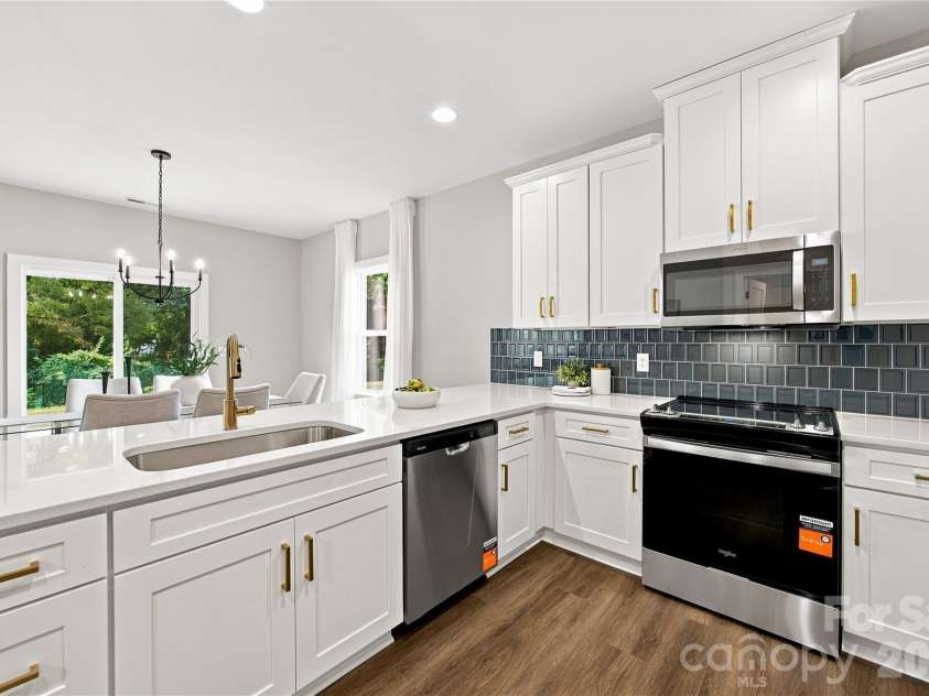 2211 Seventh Avenue, Gastonia, NC 28052.  MLS# CAR4419058, YatesRealty ID 47317. 