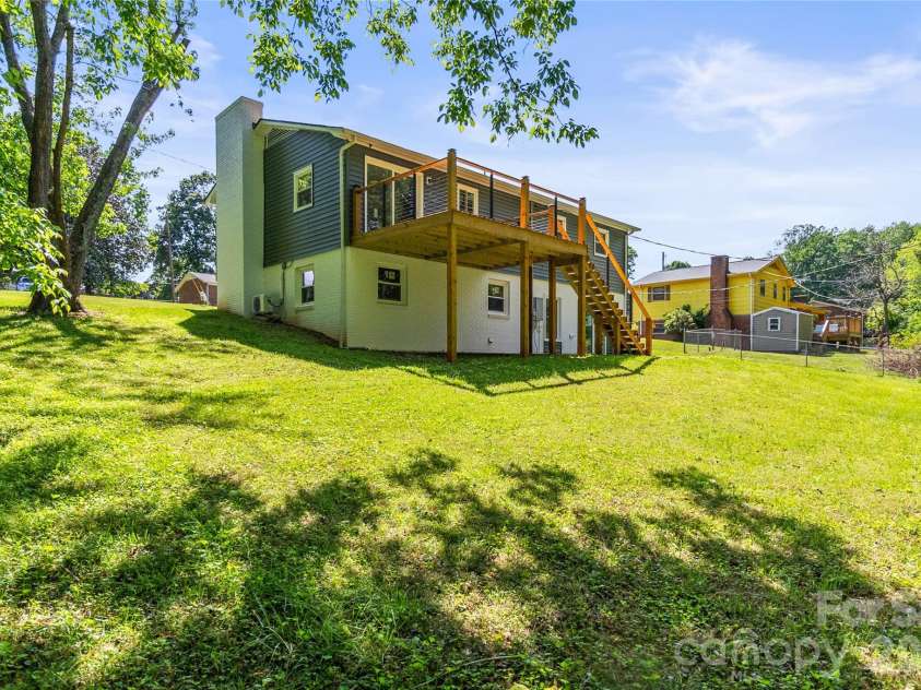 2474 Cedar Valley Drive, Conover, NC 28613.  MLS# CAR4342521, YatesRealty ID 4732. 