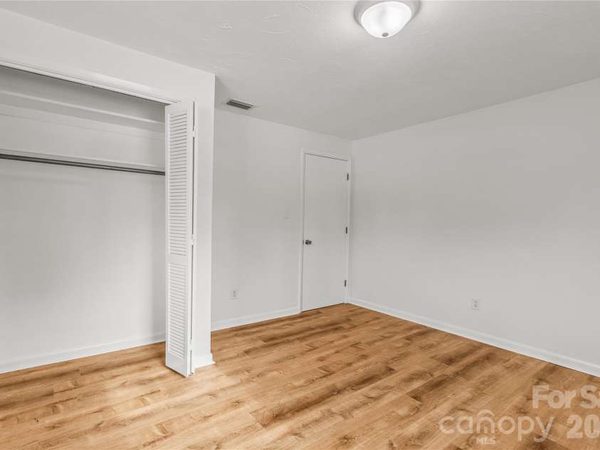 2474 Cedar Valley Drive, Conover, NC 28613.  MLS# CAR4342521, YatesRealty ID 4732. Bedroom 3 Closet