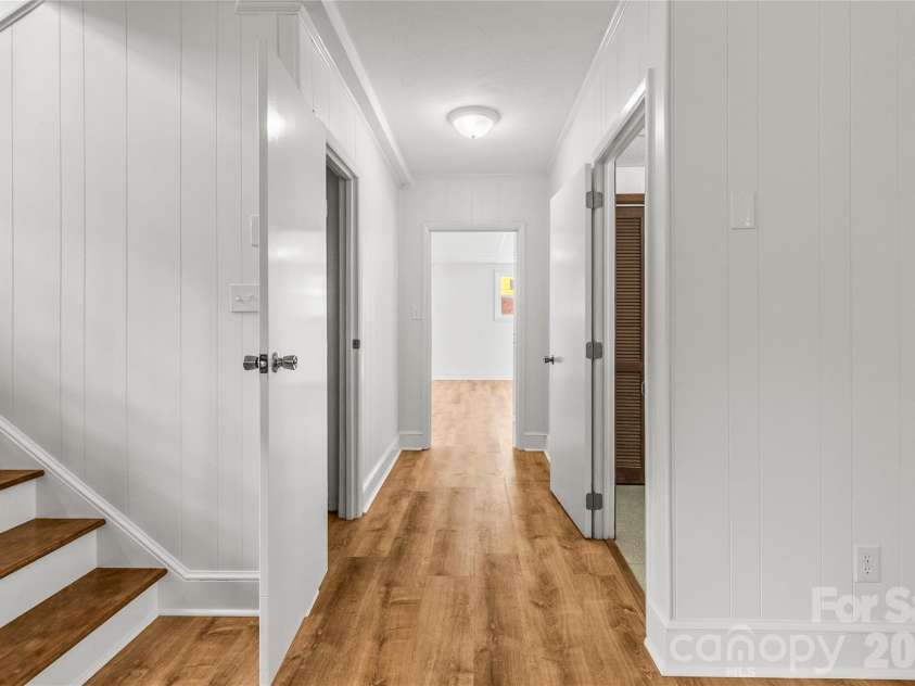 2474 Cedar Valley Drive, Conover, NC 28613.  MLS# CAR4342521, YatesRealty ID 4732. Downstairs Hallway