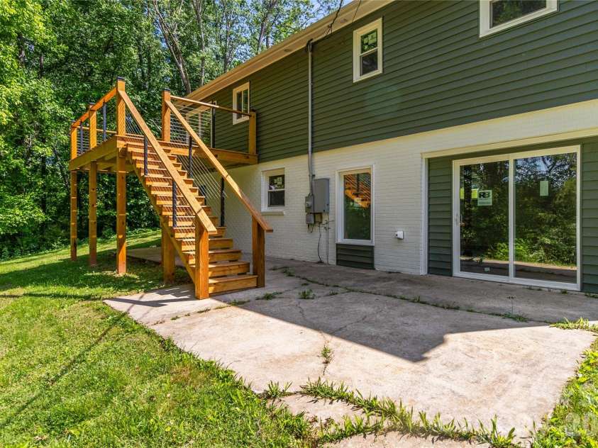 2474 Cedar Valley Drive, Conover, NC 28613.  MLS# CAR4342521, YatesRealty ID 4732. Time to relax!