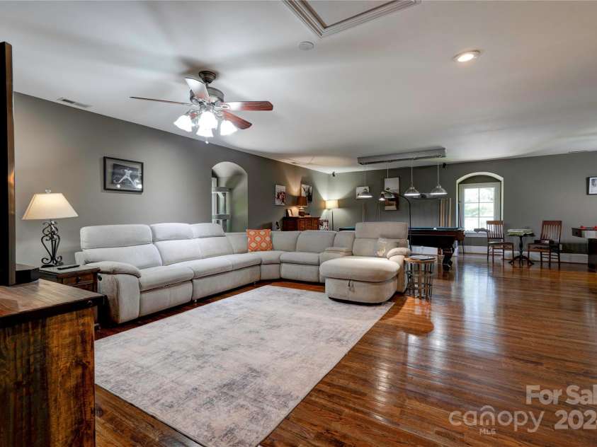 2929 Laura Road, Shelby, NC 28150.  MLS# CAR4127712, YatesRealty ID 4732. Bonus Room living room