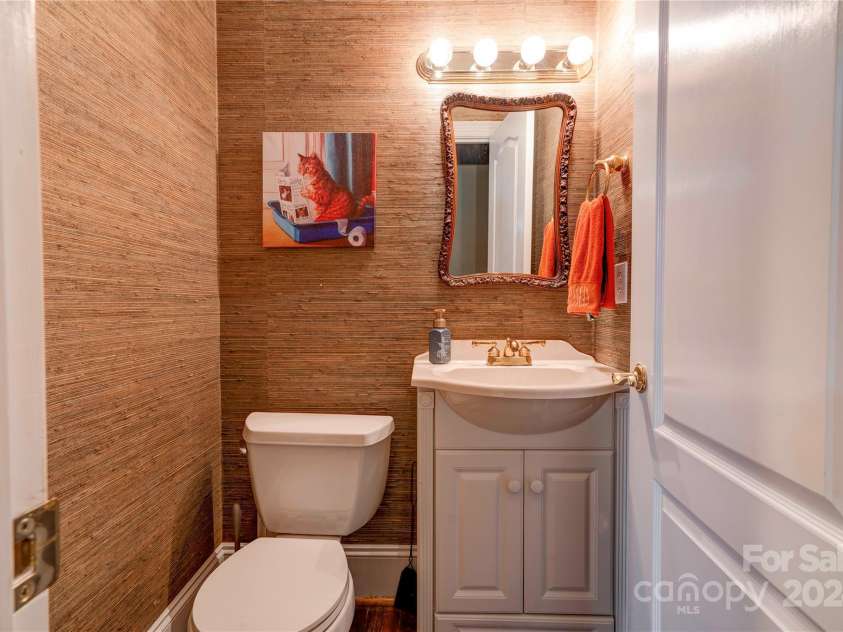 2929 Laura Road, Shelby, NC 28150.  MLS# CAR4127712, YatesRealty ID 4732. Half bath 2