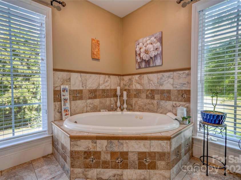 2929 Laura Road, Shelby, NC 28150.  MLS# CAR4127712, YatesRealty ID 4732. Primary Bath