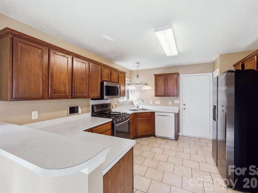 109 Clairwood Drive, Mount Holly, NC 28120.  MLS# CAR4412203, YatesRealty ID 47320. 