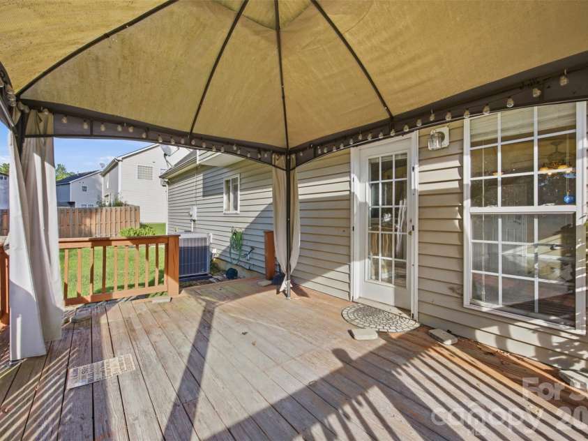 109 Clairwood Drive, Mount Holly, NC 28120.  MLS# CAR4412203, YatesRealty ID 47320. 