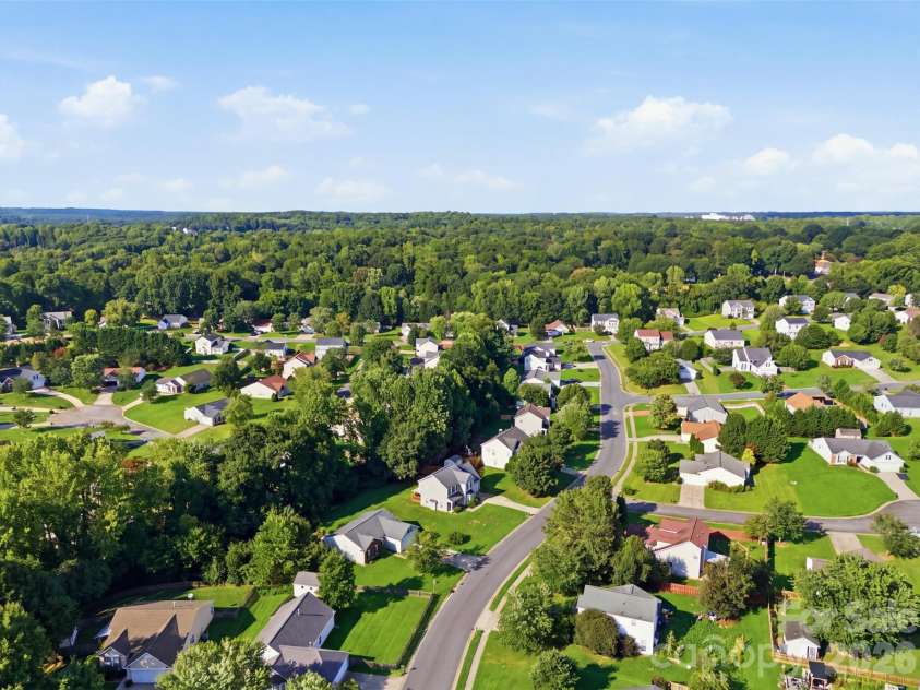 109 Clairwood Drive, Mount Holly, NC 28120.  MLS# CAR4412203, YatesRealty ID 47320. 