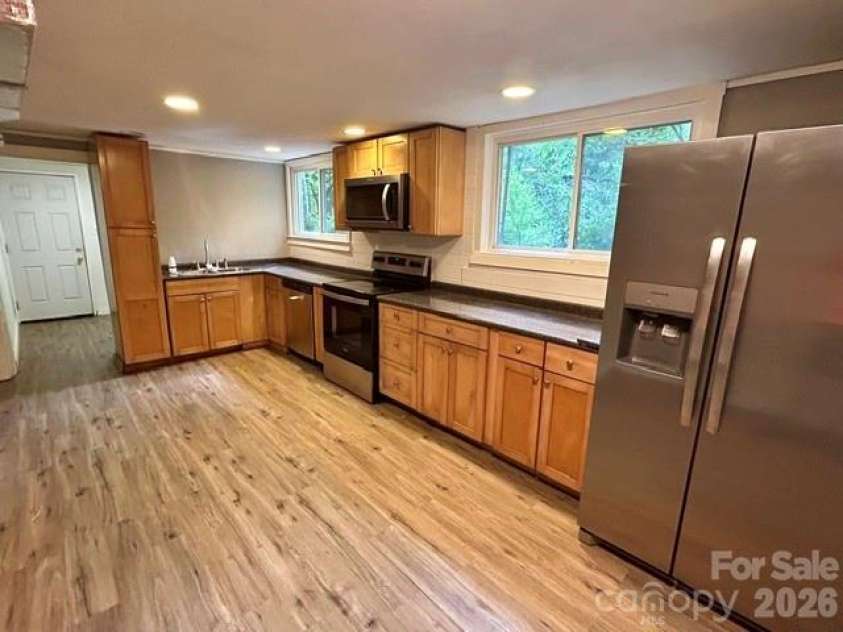 62 Kinard Lane, Penrose, NC 28766.  MLS# CAR4418956, YatesRealty ID 47323. 