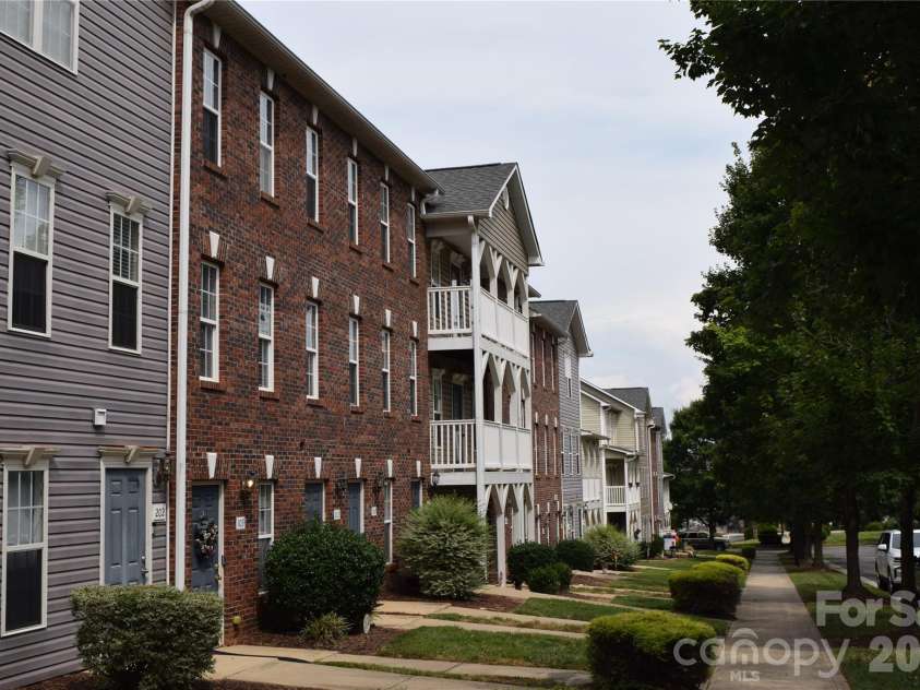 113 Steam Engine Drive, Mooresville, NC 28115.  MLS# CAR4418818, YatesRealty ID 47324. 