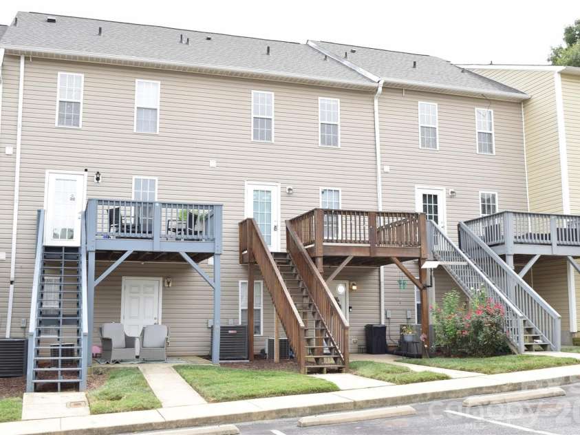113 Steam Engine Drive, Mooresville, NC 28115.  MLS# CAR4418818, YatesRealty ID 47324. 