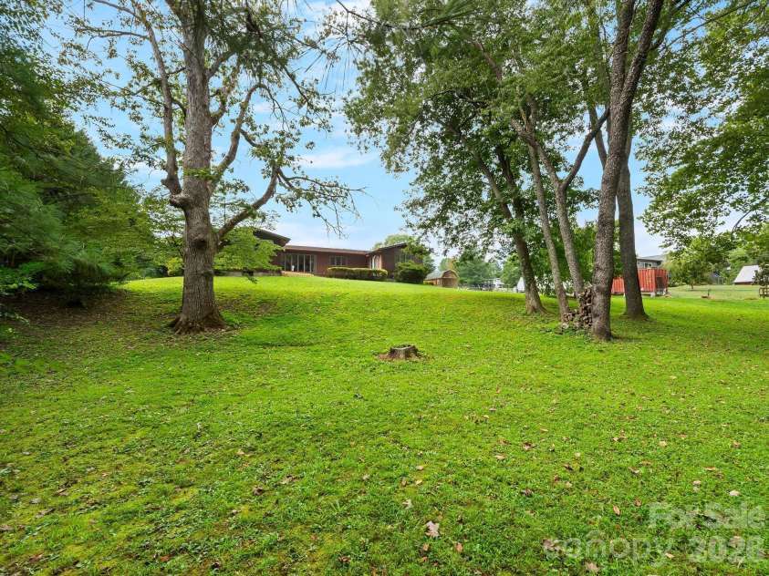 343 White Pine Drive, Fletcher, NC 28732.  MLS# CAR4418799, YatesRealty ID 47327. 