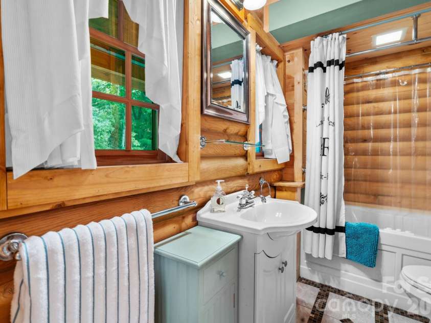 162 Springtime Lane, West Jefferson, NC 28694.  MLS# CAR4419134, YatesRealty ID 47328. 