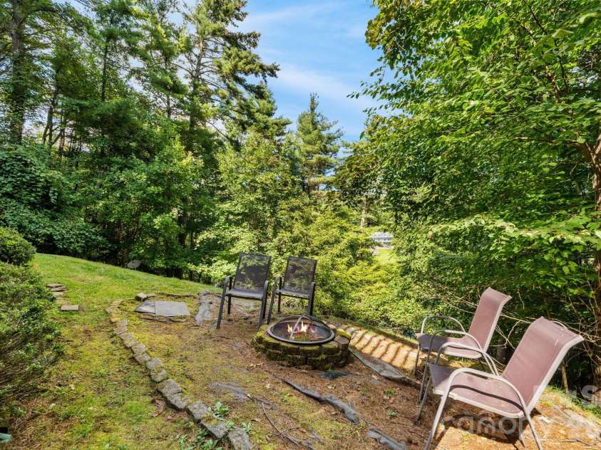 162 Springtime Lane, West Jefferson, NC 28694.  MLS# CAR4419134, YatesRealty ID 47328. 