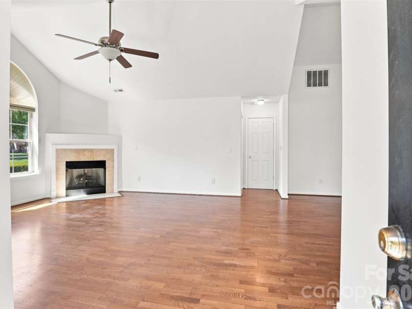821 Ledgestone Court, Tega Cay, SC 29708.  MLS# CAR4419013, YatesRealty ID 47329. 