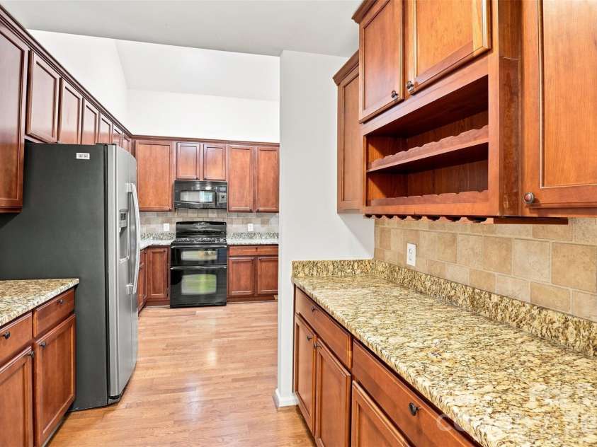 821 Ledgestone Court, Tega Cay, SC 29708.  MLS# CAR4419013, YatesRealty ID 47329. 