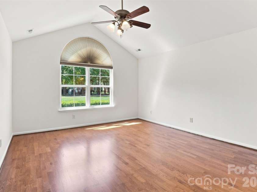 821 Ledgestone Court, Tega Cay, SC 29708.  MLS# CAR4419013, YatesRealty ID 47329. 