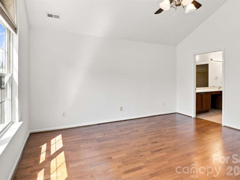 821 Ledgestone Court, Tega Cay, SC 29708.  MLS# CAR4419013, YatesRealty ID 47329. 