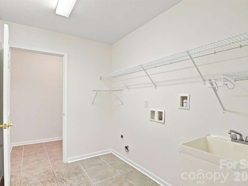 821 Ledgestone Court, Tega Cay, SC 29708.  MLS# CAR4419013, YatesRealty ID 47329. 