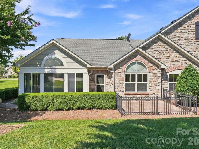 821 Ledgestone Court, Tega Cay, SC 29708.  MLS# CAR4419013, YatesRealty ID 47329. 