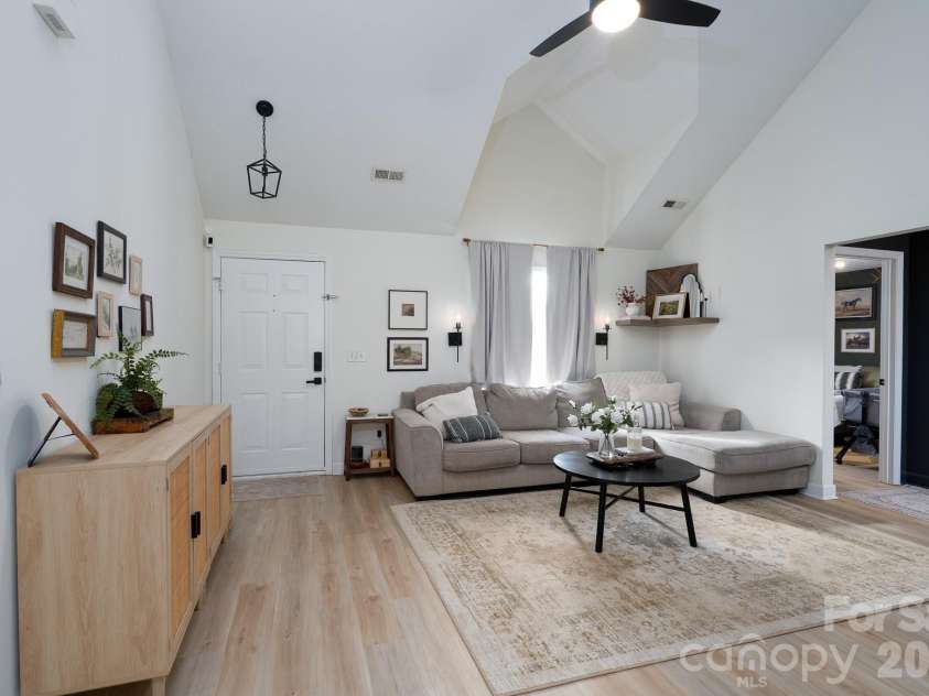3356 Chadbury Drive, Concord, NC 28027.  MLS# CAR4413280, YatesRealty ID 47330. 