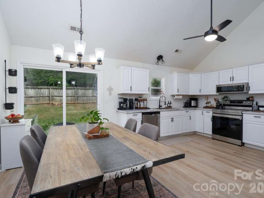 3356 Chadbury Drive, Concord, NC 28027.  MLS# CAR4413280, YatesRealty ID 47330. 